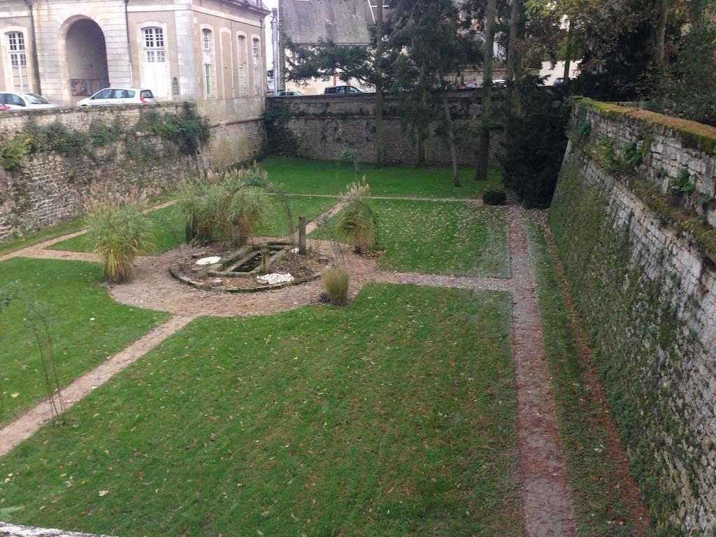 Hotel La Capitainerie Chateauneuf-sur-Loire Luaran gambar