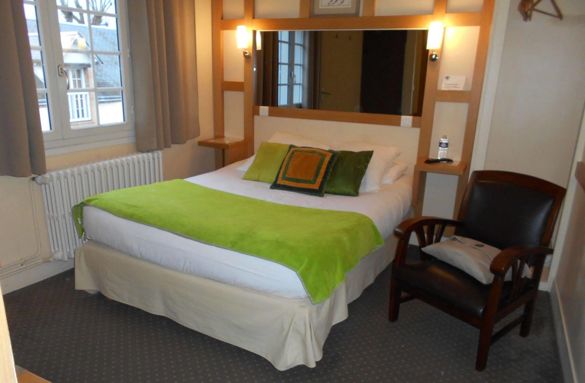 Hotel La Capitainerie Chateauneuf-sur-Loire Luaran gambar